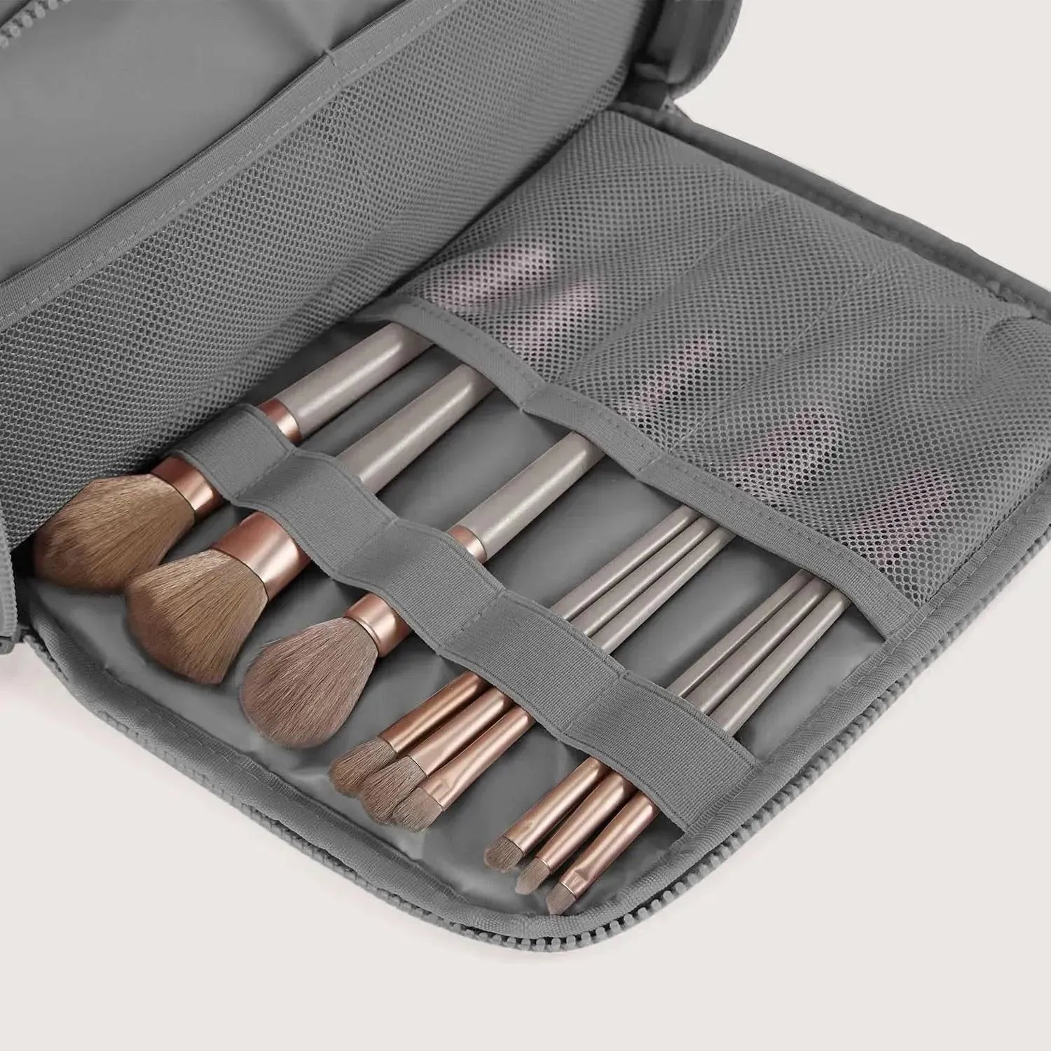 YunaWear | Cloud Duffle Toilettas